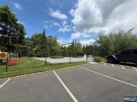 181 Long Hill Road Little Falls NJ 07424