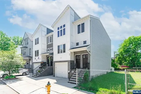 67 S 13th Street Newark NJ 07107