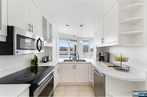 600 Harbor Boulevard Weehawken NJ 07086