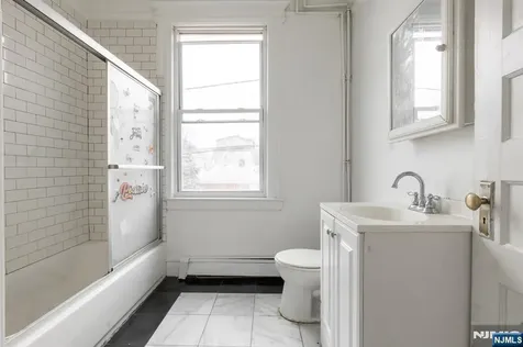 410 Chadwick Avenue Newark NJ 07112