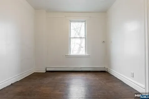 410 Chadwick Avenue Newark NJ 07112
