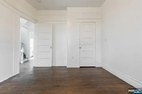 410 Chadwick Avenue Newark NJ 07112