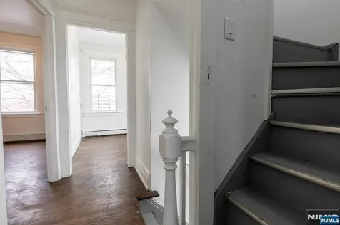 410 Chadwick Avenue Newark NJ 07112