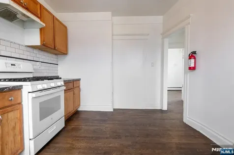 410 Chadwick Avenue Newark NJ 07112