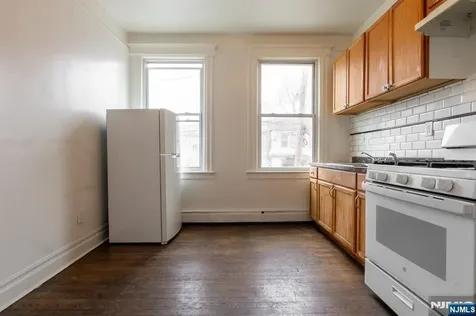 410 Chadwick Avenue Newark NJ 07112