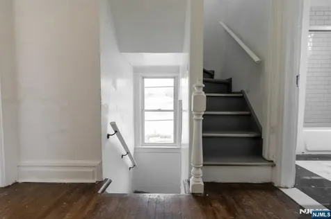 410 Chadwick Avenue Newark NJ 07112