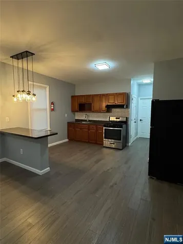 132 Goodwin Avenue Newark NJ 07112