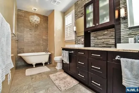 14 Lydia Drive Guttenberg NJ 07093
