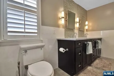 14 Lydia Drive Guttenberg NJ 07093
