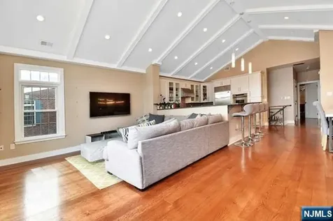 14 Lydia Drive Guttenberg NJ 07093