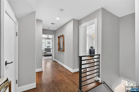 577 Grenville Avenue Teaneck NJ 07666