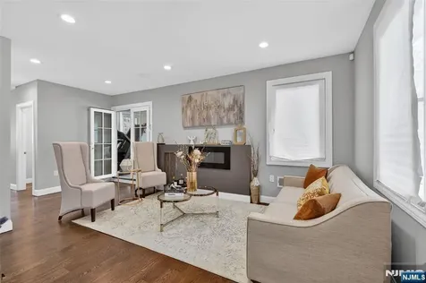 577 Grenville Avenue Teaneck NJ 07666