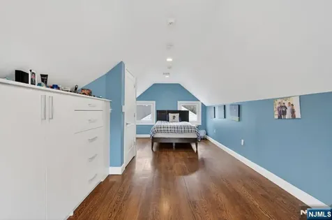 577 Grenville Avenue Teaneck NJ 07666