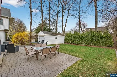 577 Grenville Avenue Teaneck NJ 07666