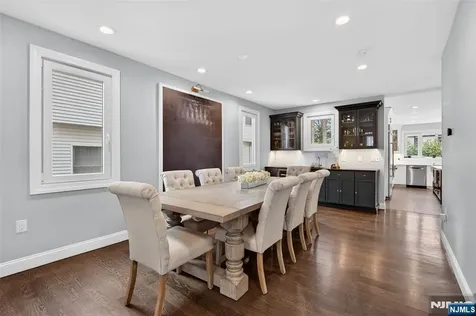 577 Grenville Avenue Teaneck NJ 07666