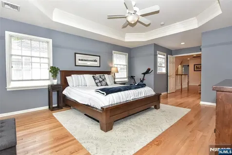 804 Fieldstone Terrace Wyckoff NJ 07481