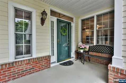 804 Fieldstone Terrace Wyckoff NJ 07481