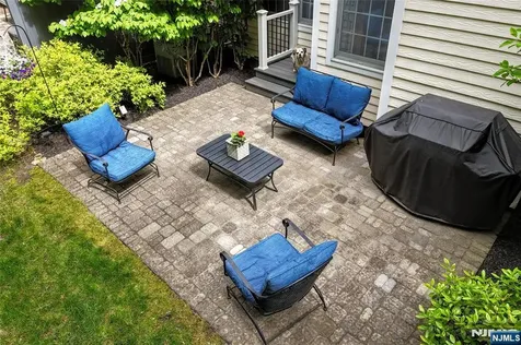 804 Fieldstone Terrace Wyckoff NJ 07481