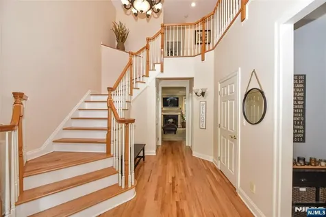 804 Fieldstone Terrace Wyckoff NJ 07481