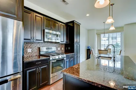 14 Lupine Lane Allamuchy NJ 07840