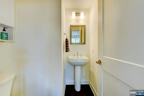 14 Lupine Lane Allamuchy NJ 07840