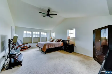 14 Lupine Lane Allamuchy NJ 07840