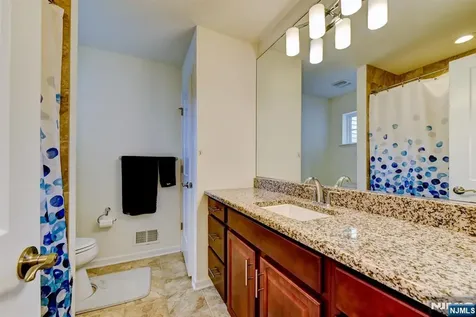 14 Lupine Lane Allamuchy NJ 07840