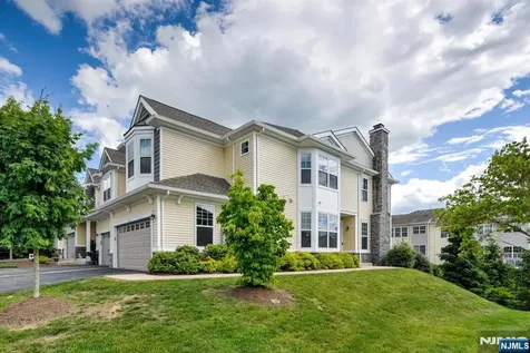 14 Lupine Lane Allamuchy NJ 07840