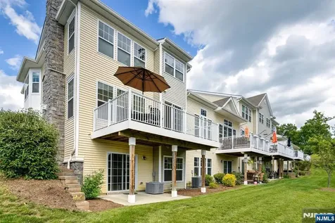 14 Lupine Lane Allamuchy NJ 07840
