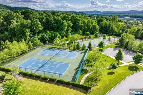 14 Lupine Lane Allamuchy NJ 07840
