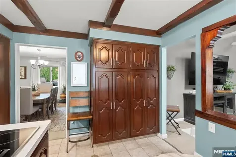 21 Carteret Street West Milford NJ 07480