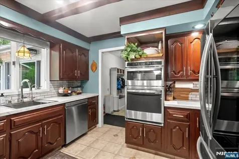 21 Carteret Street West Milford NJ 07480