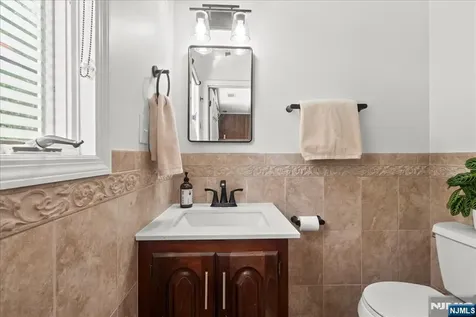 21 Carteret Street West Milford NJ 07480