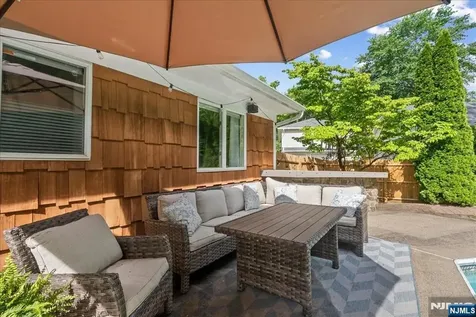 21 Carteret Street West Milford NJ 07480