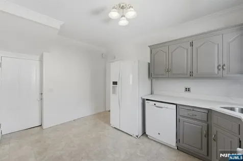 219 Magie Avenue Roselle Park NJ 07204