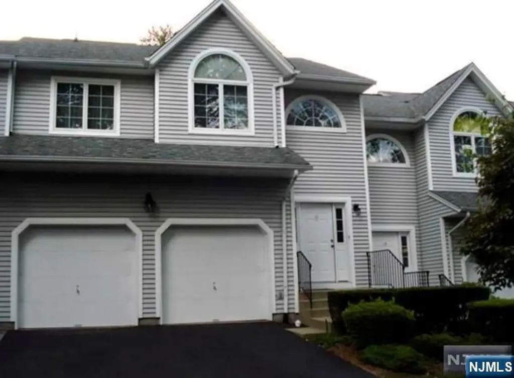 11 Schill Place Hillsdale NJ 07642