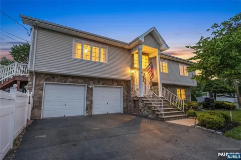 88 Avenue A Lodi NJ 07644