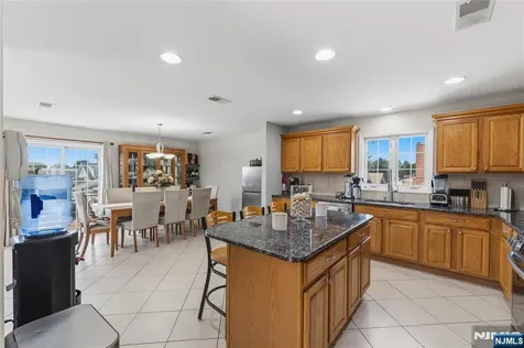88 Avenue A Lodi NJ 07644