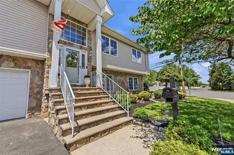 88 Avenue A Lodi NJ 07644