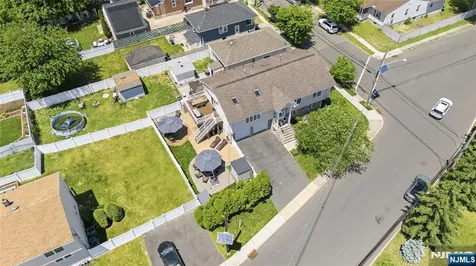 88 Avenue A Lodi NJ 07644