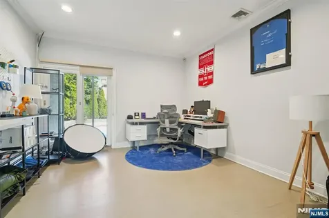32 Laurie Drive Englewood Cliffs NJ 07632