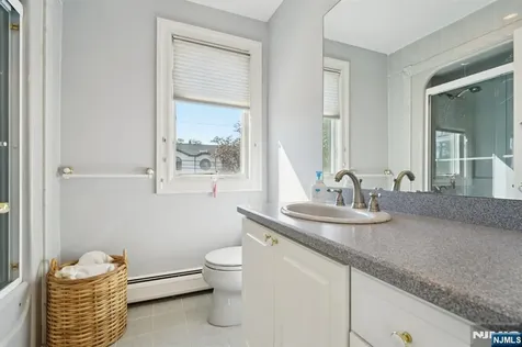 32 Laurie Drive Englewood Cliffs NJ 07632