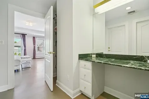 32 Laurie Drive Englewood Cliffs NJ 07632