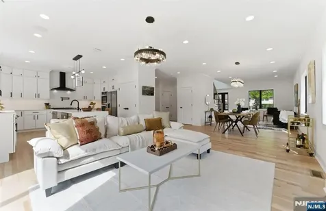 95 Huron Avenue Clifton NJ 07013