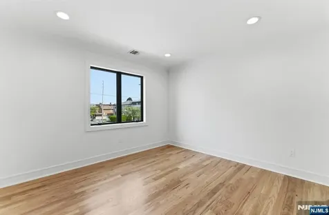 95 Huron Avenue Clifton NJ 07013
