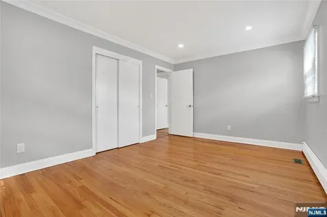 28 1st Street Wallington NJ 07057