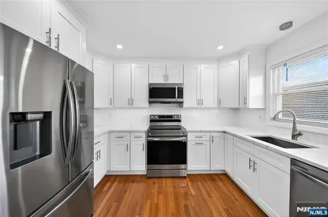 28 1st Street Wallington NJ 07057