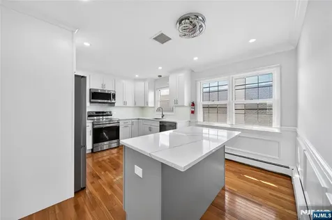 28 1st Street Wallington NJ 07057