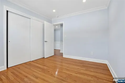 28 1st Street Wallington NJ 07057