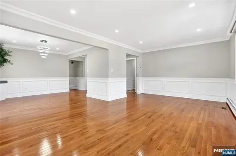 28 1st Street Wallington NJ 07057
